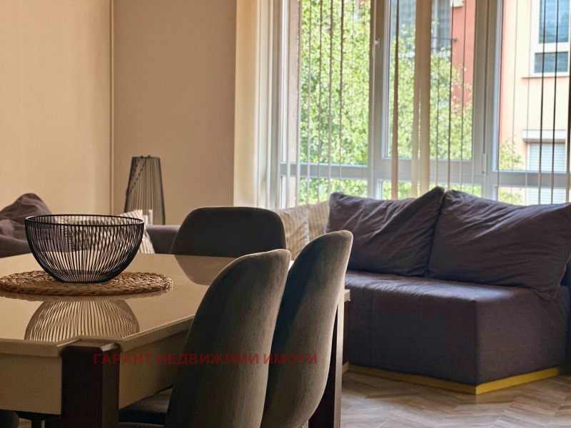 Продаја  2 спаваће собе Габрово , Центар , 82 м2 | 88884430