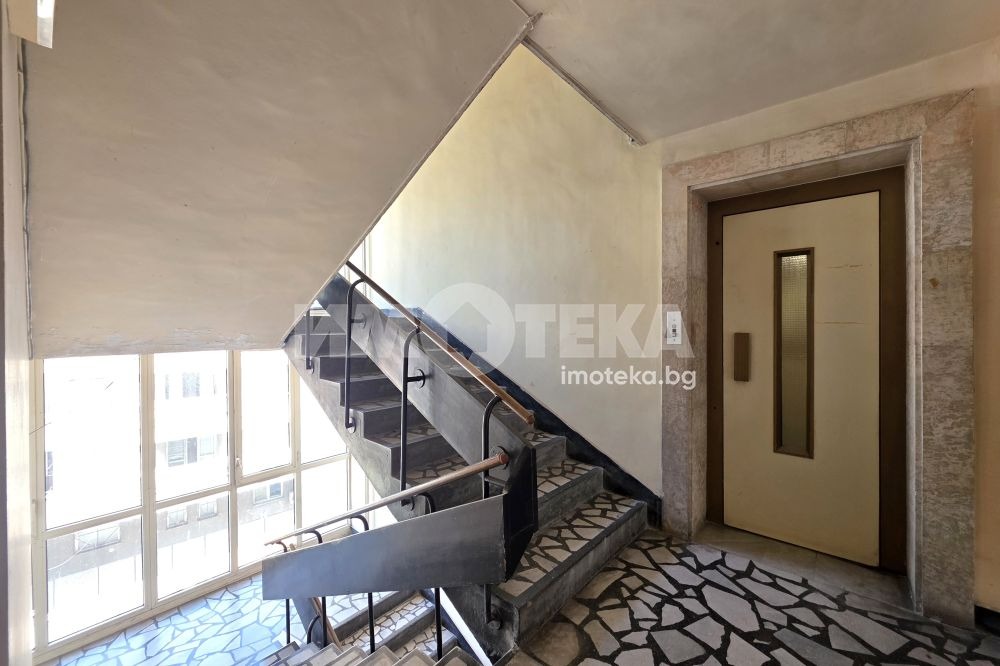 Продава ОФИС, гр. София, Банишора, снимка 9 - Офиси - 55811355