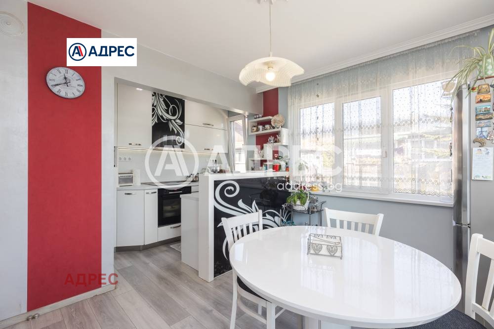 Продава КЪЩА, гр. Варна, Левски 1