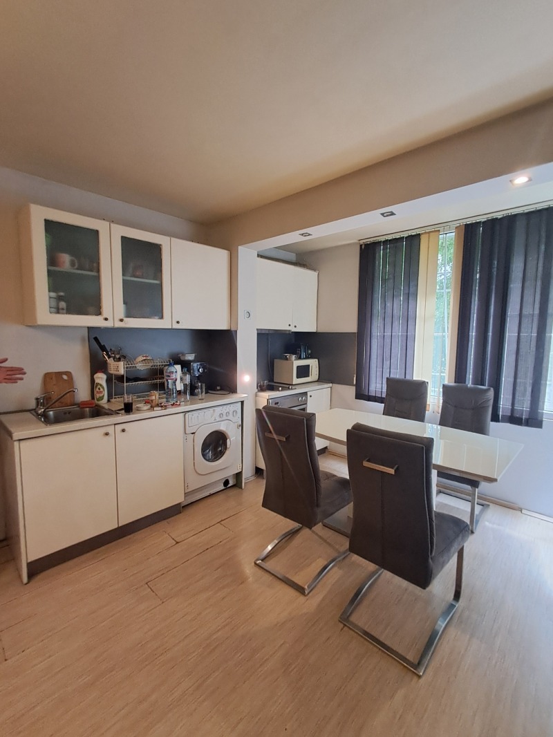 Продава  3-стаен град София , Сухата река , 77 кв.м | 35419290