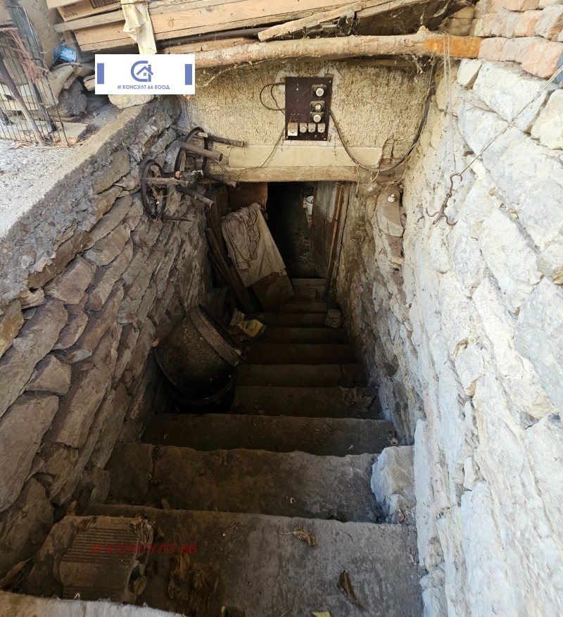 Продава КЪЩА, с. Гостиня, област Ловеч, снимка 14 - Къщи - 52461086