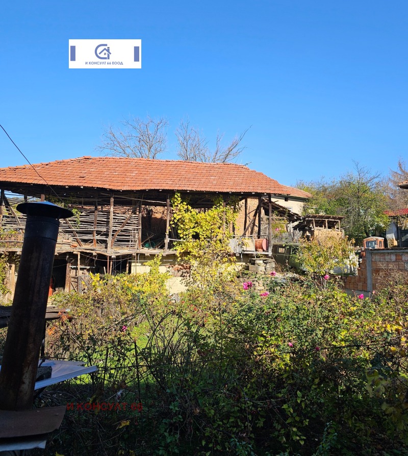 Продава КЪЩА, с. Гостиня, област Ловеч, снимка 13 - Къщи - 52461086