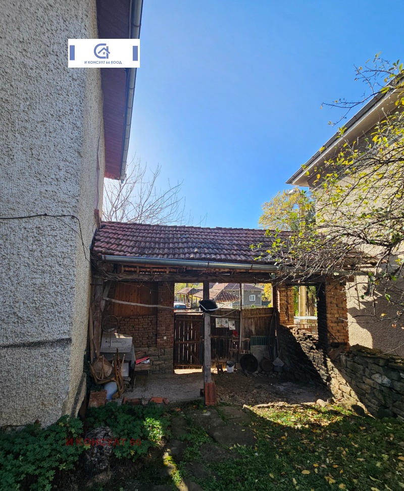 Продава КЪЩА, с. Гостиня, област Ловеч, снимка 12 - Къщи - 52461086