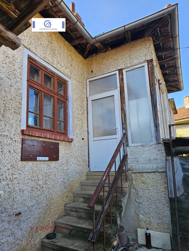 Продава КЪЩА, с. Гостиня, област Ловеч, снимка 8 - Къщи - 52461086