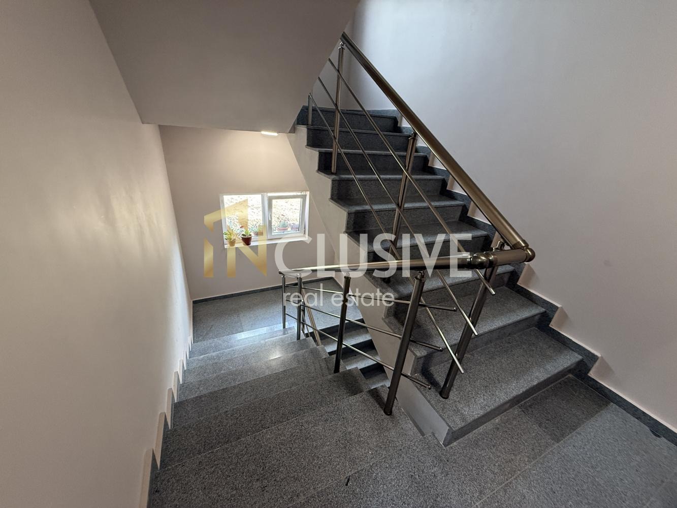Продава 1-СТАЕН, гр. Варна, Базар Левски, снимка 7 - Апартаменти - 55616534