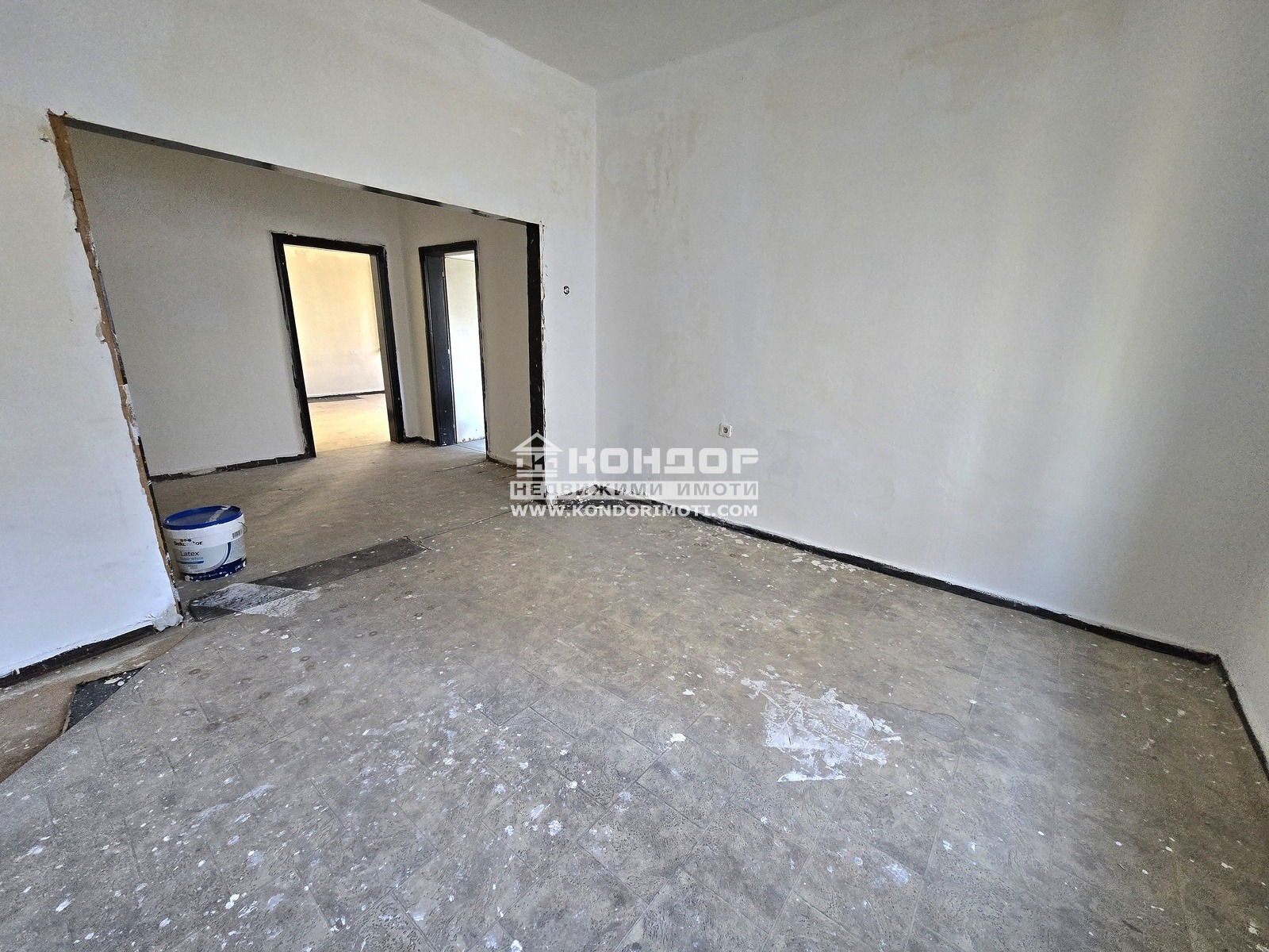 Продава МНОГОСТАЕН, гр. Пловдив, Център, снимка 2 - Апартаменти - 52524868