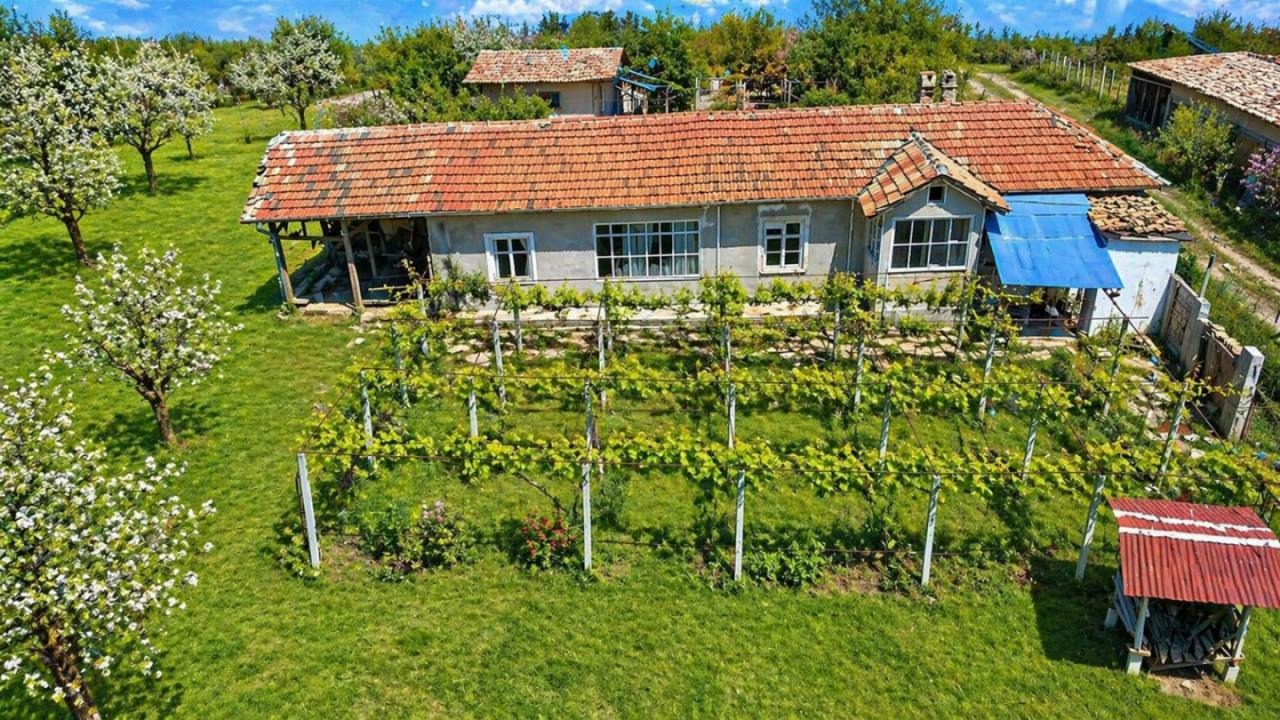 Продава КЪЩА, с. Златар, област Шумен