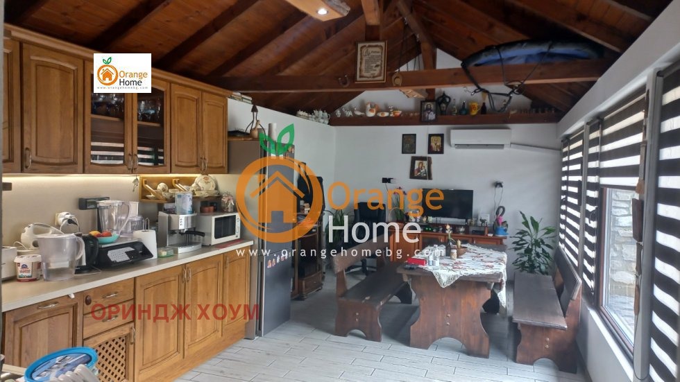 Продава КЪЩА, с. Царевци, област Варна, снимка 4 - Къщи - 54053927