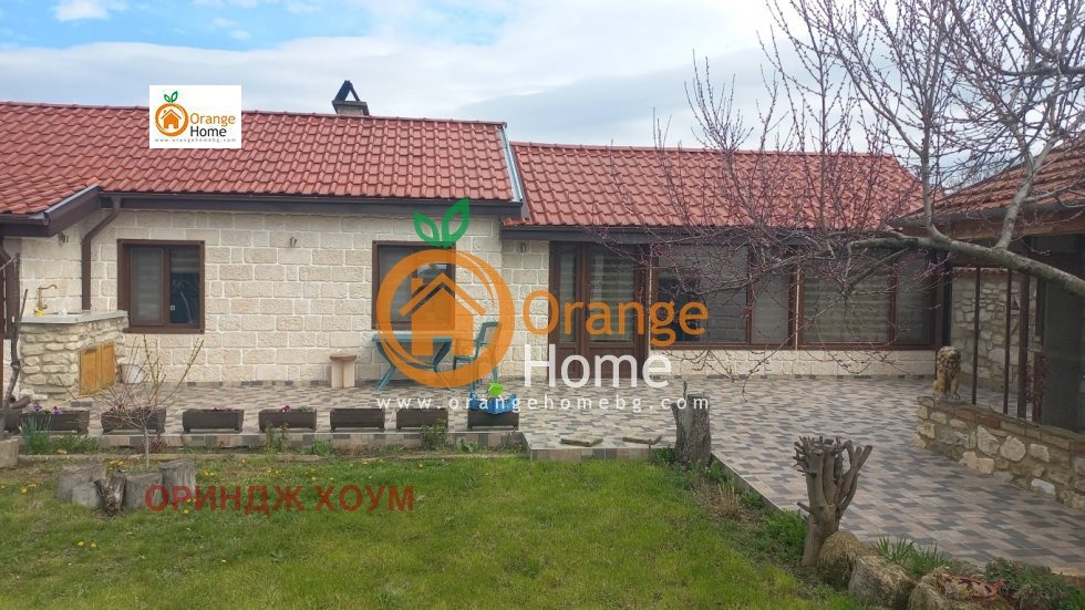 Продава КЪЩА, с. Царевци, област Варна, снимка 3 - Къщи - 54053927