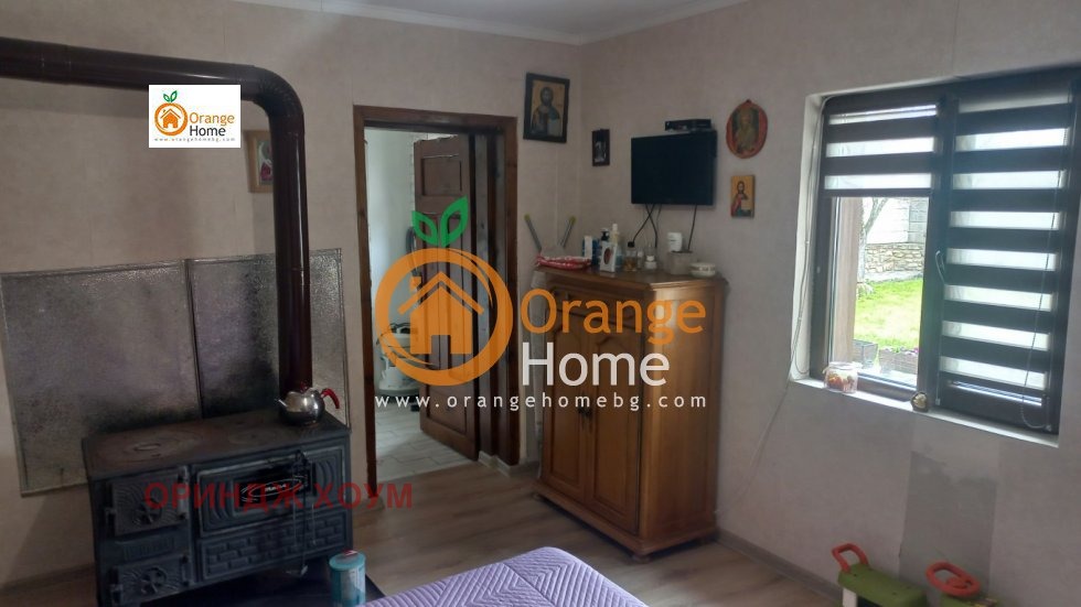 Продава КЪЩА, с. Царевци, област Варна, снимка 10 - Къщи - 54053927