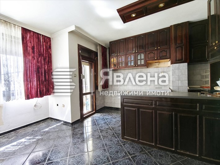 Продава 3-СТАЕН, гр. Пловдив, Център, снимка 2 - Апартаменти - 55697491