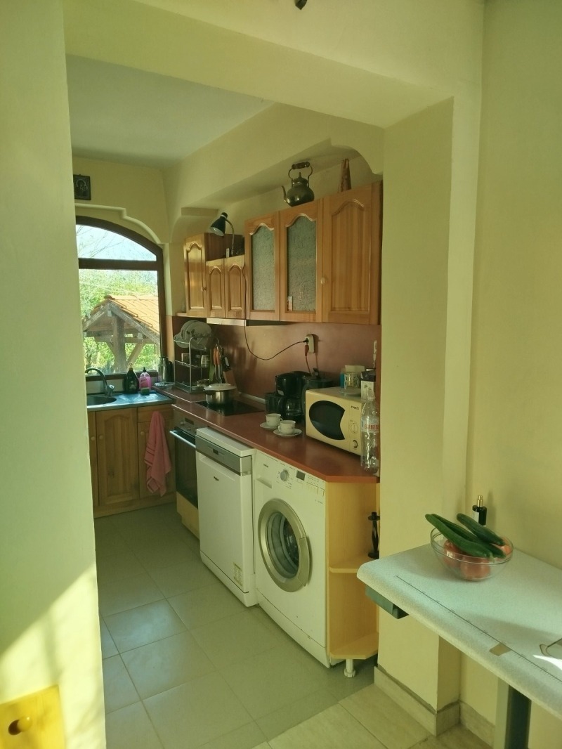 Продава КЪЩА, с. Златовръх, област Пловдив, снимка 2 - Къщи - 52440447