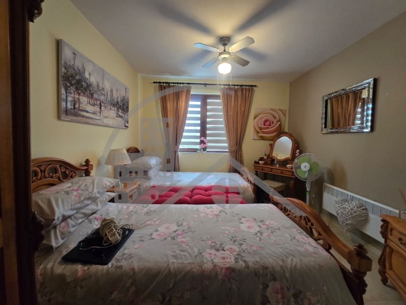 Продава КЪЩА, с. Безводица, област Добрич, снимка 6 - Къщи - 52983761