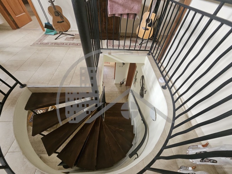 Продава КЪЩА, с. Безводица, област Добрич, снимка 9 - Къщи - 52983761