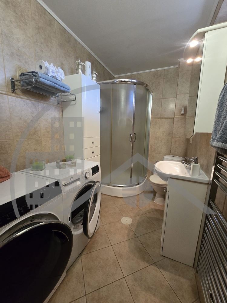 Продава КЪЩА, с. Безводица, област Добрич, снимка 12 - Къщи - 52983761