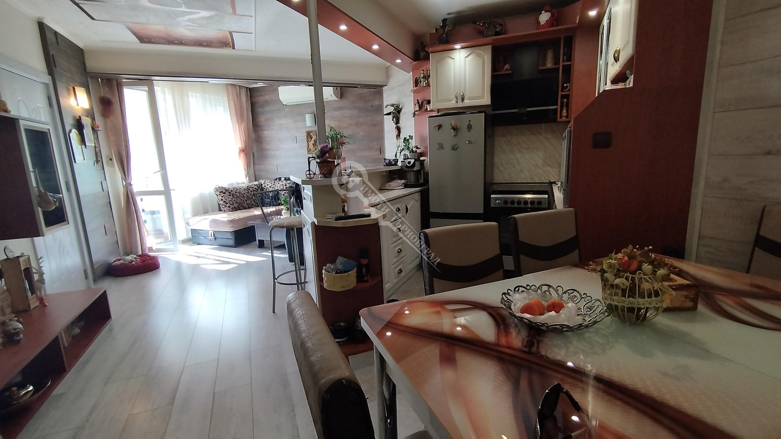 Продава 3-СТАЕН, гр. Велико Търново, Картала, снимка 2 - Апартаменти - 45839646