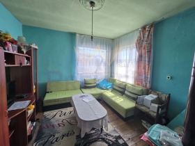 Casa Obrochishte, región Dóbrich