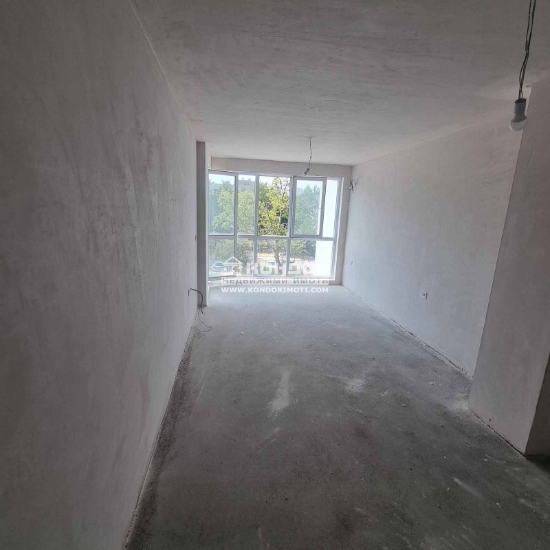 De vânzare  1 dormitor Plovdiv , Țentâr , 69 mp | 39090161