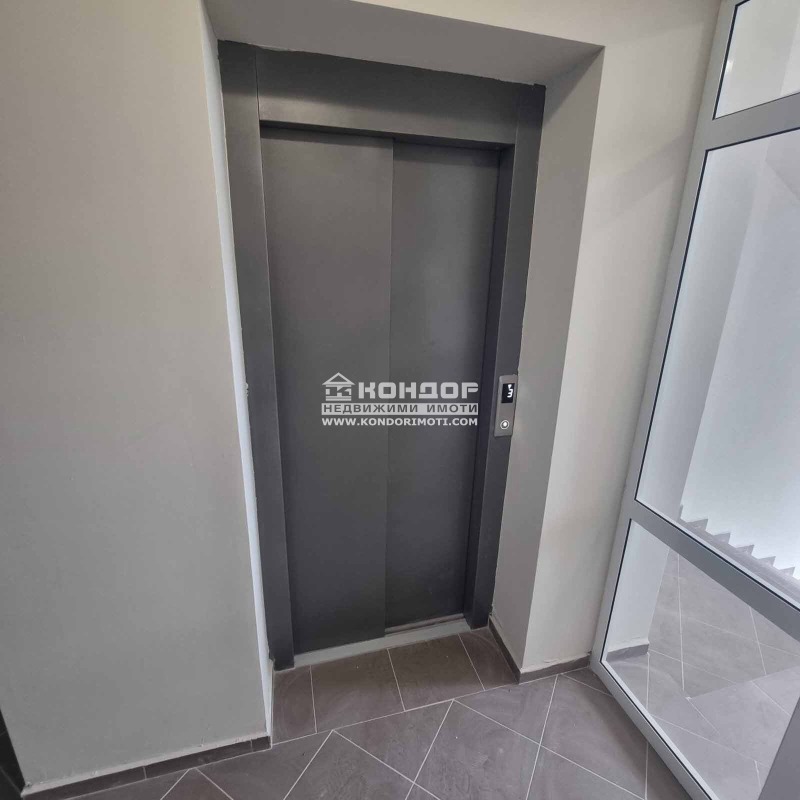 De vânzare  1 dormitor Plovdiv , Țentâr , 69 mp | 39090161 - imagine [9]