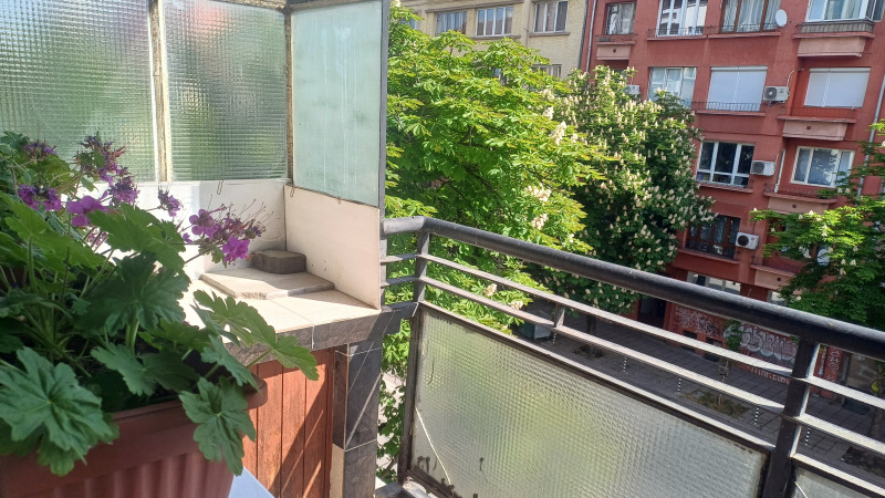 Eladó  2 hálószobás Sofia , Centar , 120 négyzetméter | 29619027