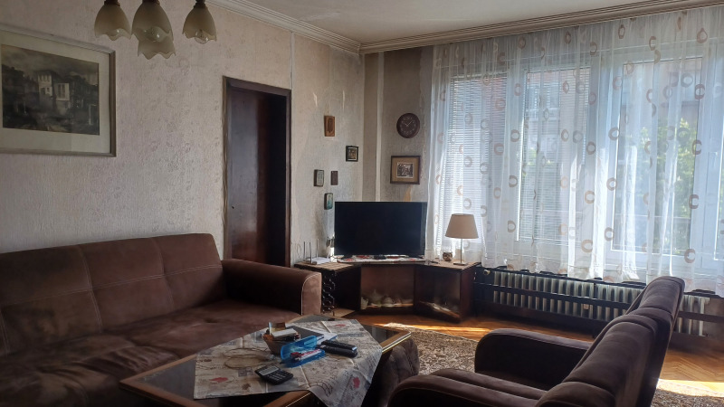 Eladó  2 hálószobás Sofia , Centar , 120 négyzetméter | 29619027 - kép [8]