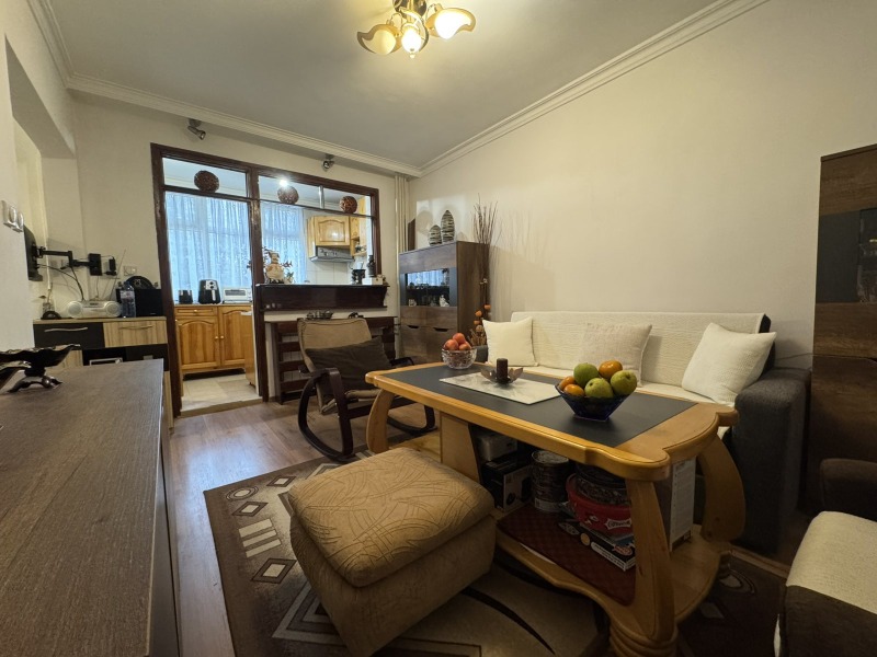 Продава 3-СТАЕН, гр. София, Лагера, снимка 2 - Апартаменти - 53087613