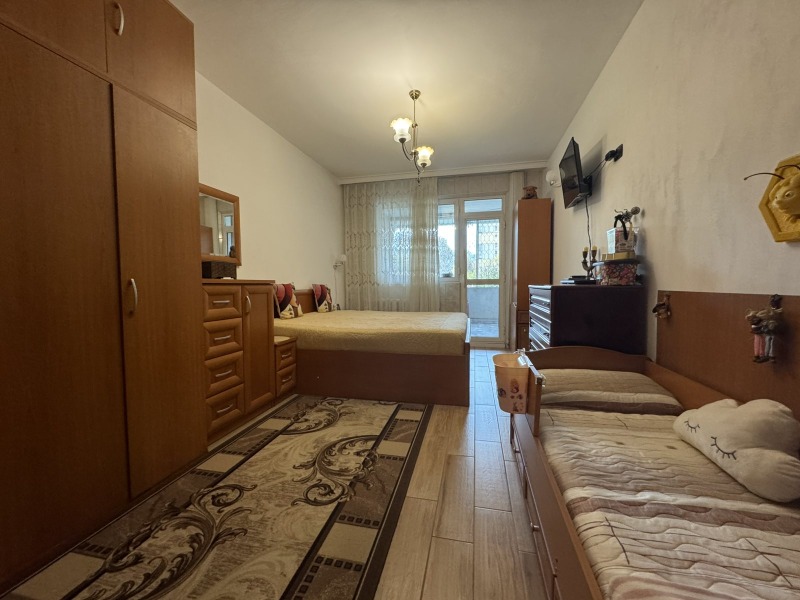 Продава 3-СТАЕН, гр. София, Лагера, снимка 8 - Апартаменти - 52686848