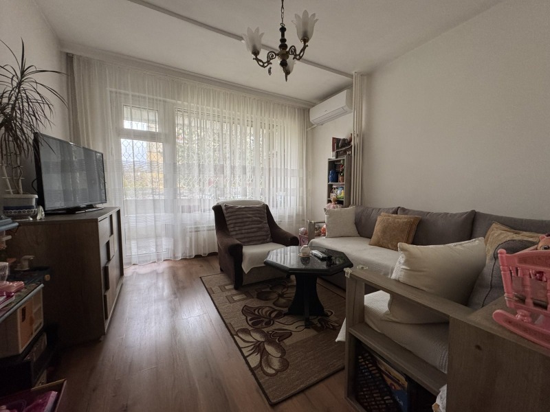 Продава 3-СТАЕН, гр. София, Лагера, снимка 6 - Апартаменти - 52686848