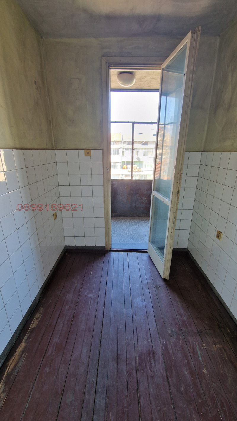 Продава МНОГОСТАЕН, гр. Търговище, Боровец, снимка 9 - Апартаменти - 52780015