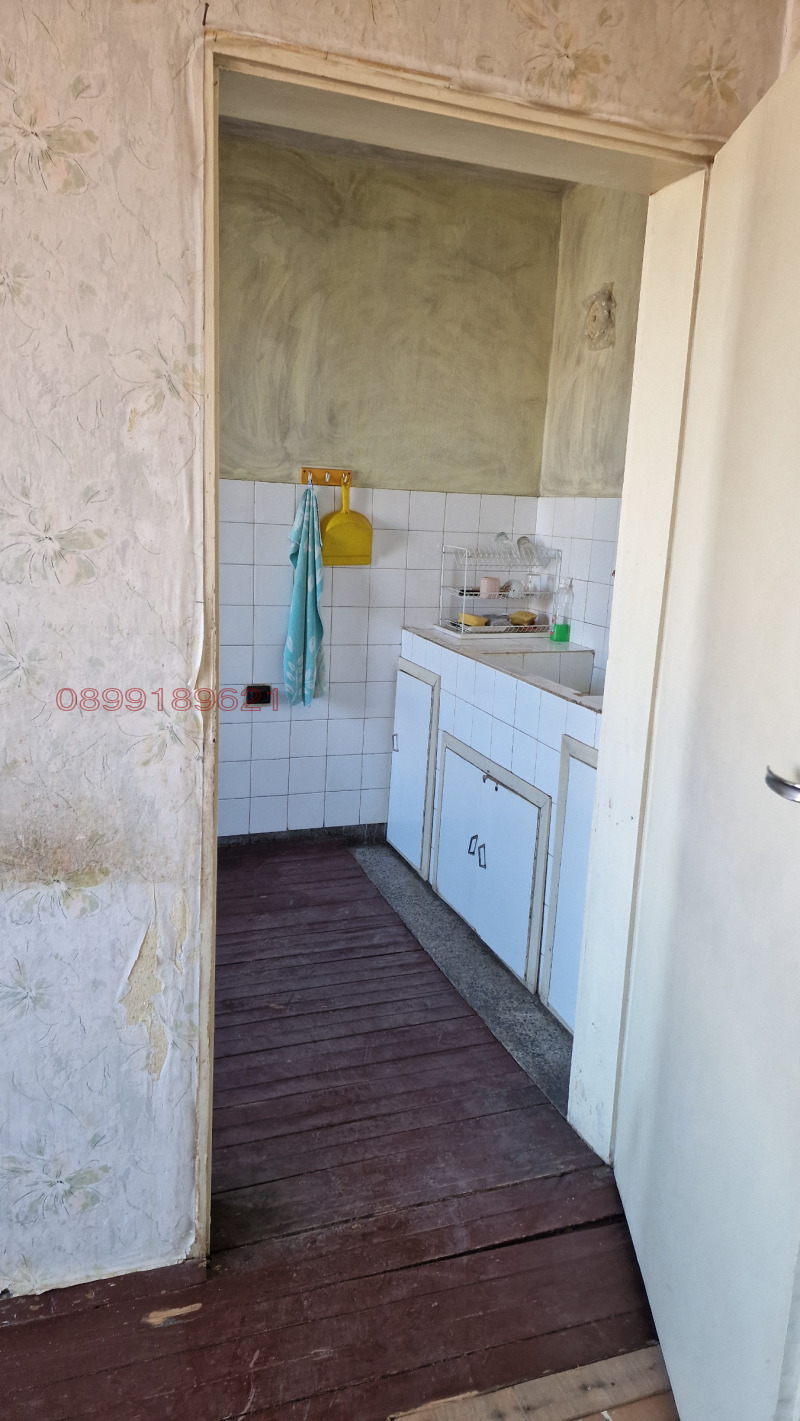 Продава МНОГОСТАЕН, гр. Търговище, Боровец, снимка 7 - Апартаменти - 52780015