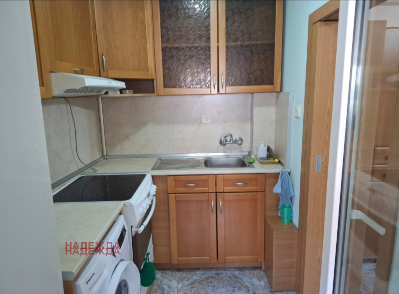 Na prodej  1 ložnice Pleven , Mara Denčeva , 80 m2 | 69256023 - obraz [3]