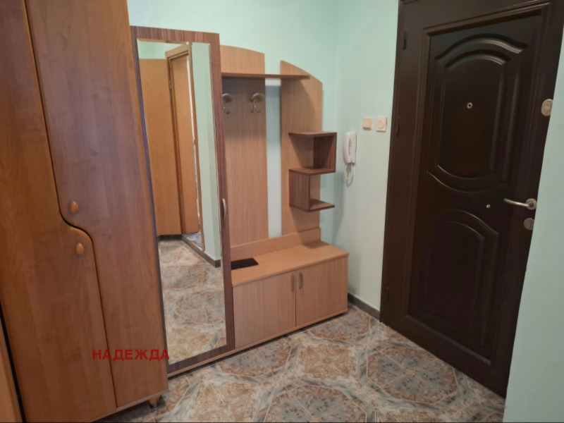 Na prodej  1 ložnice Pleven , Mara Denčeva , 80 m2 | 69256023 - obraz [4]