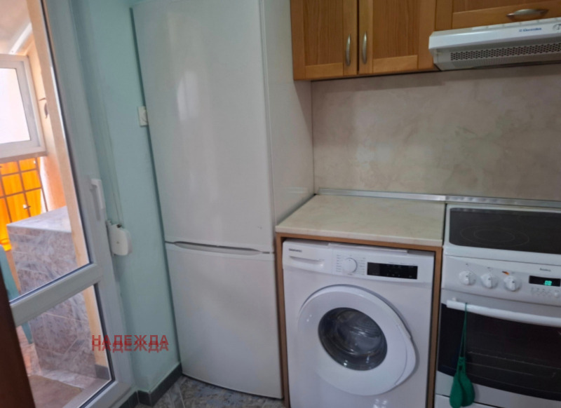 Na prodej  1 ložnice Pleven , Mara Denčeva , 80 m2 | 69256023 - obraz [7]