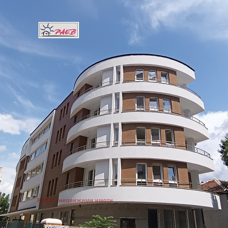 De vânzare  2 dormitoare Ruse , Țentâr , 130 mp | 20694084 - imagine [2]