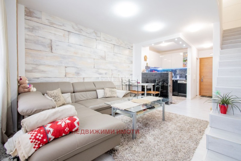 Продаја  2 спаваће собе Софија , Манастирски ливади , 79 м2 | 24728507