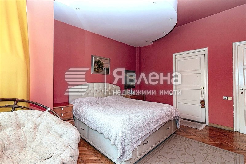 Продава 3-СТАЕН, гр. София, Център, снимка 13 - Апартаменти - 54359324