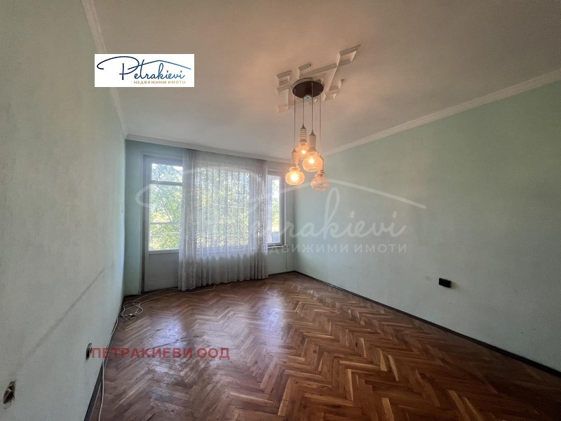 In vendita  3+ camere da letto Burgas , Lazur , 82 mq | 61674192
