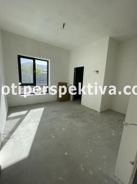 Продава  Къща област Пловдив , с. Белащица , 262 кв.м | 73795136 - изображение [2]