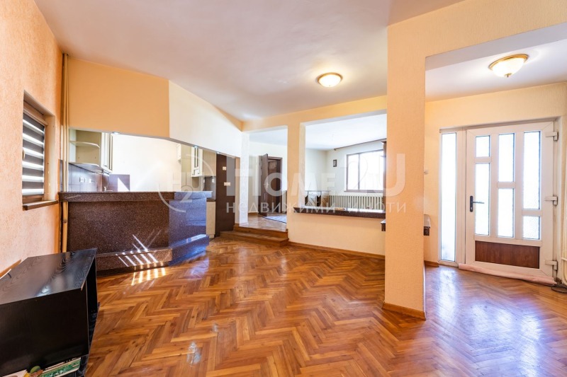 Продава КЪЩА, гр. Перник, Център, снимка 7 - Къщи - 53070145