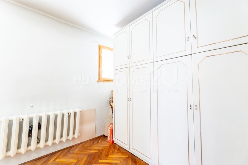 Продава КЪЩА, гр. Перник, Център, снимка 13 - Къщи - 53070145