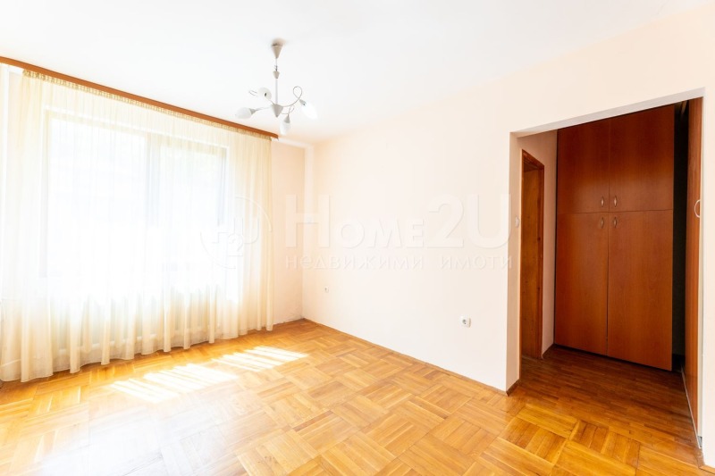 Продава КЪЩА, гр. Перник, Център, снимка 15 - Къщи - 53070145