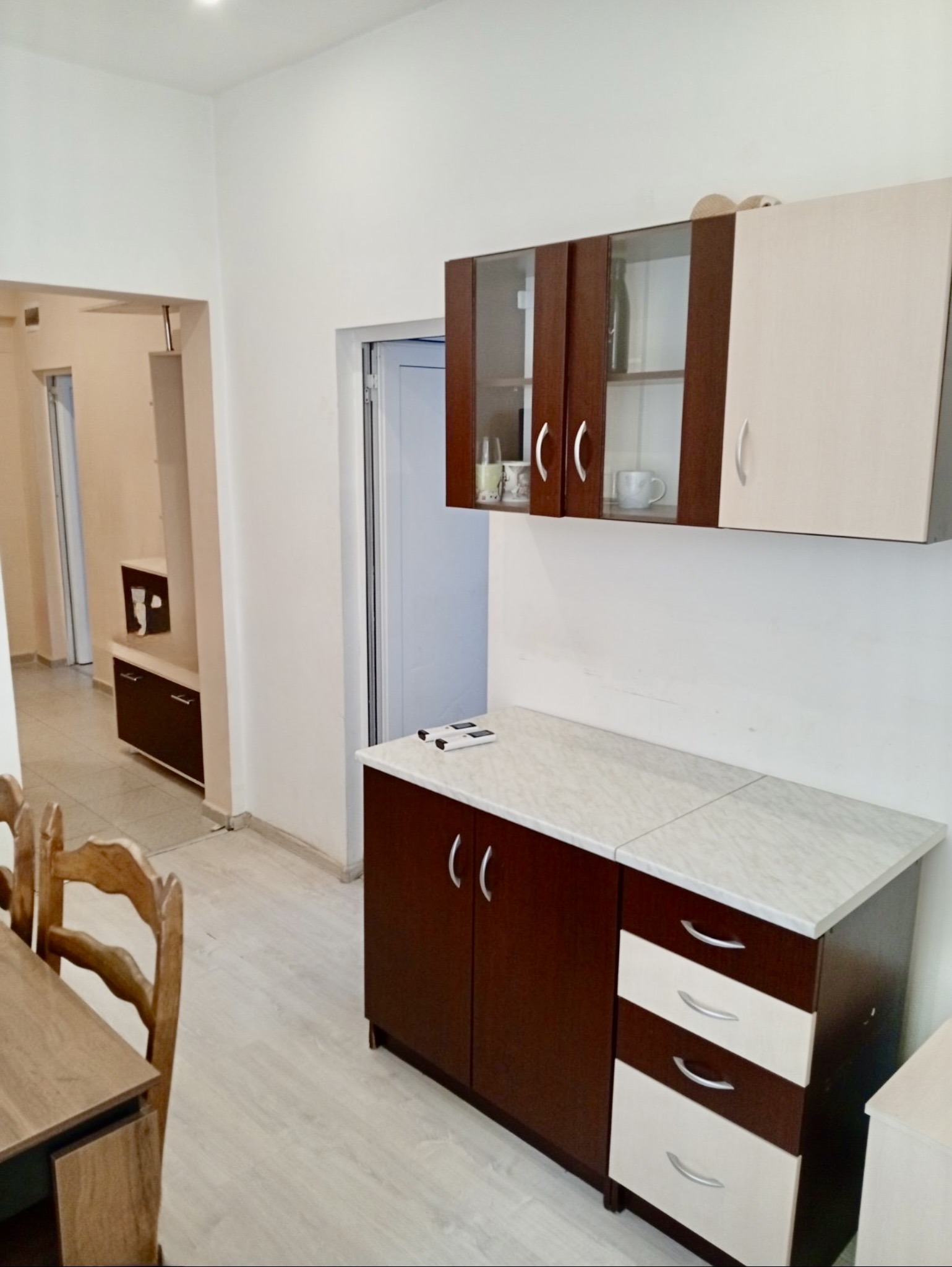 Продава 3-СТАЕН, гр. София, Център, снимка 2 - Апартаменти - 53045771