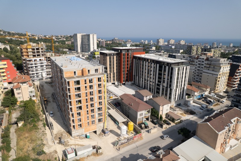 Te koop  2 slaapkamers Varna , Levski 1 , 126 m² | 50153123