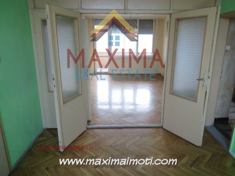 Продава 3-СТАЕН, гр. Пловдив, Кючук Париж, снимка 2 - Aпартаменти - 48126853