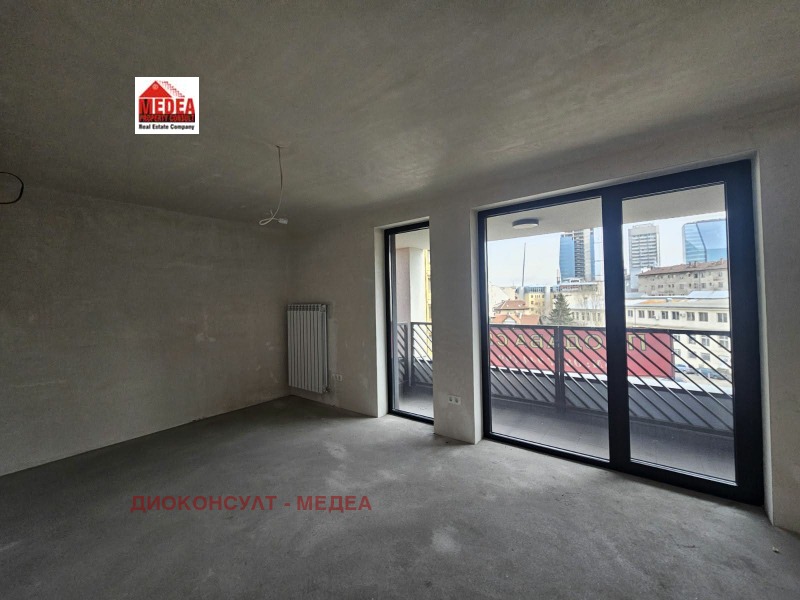 Продава 3-СТАЕН, гр. София, Център, снимка 3 - Апартаменти - 53158210