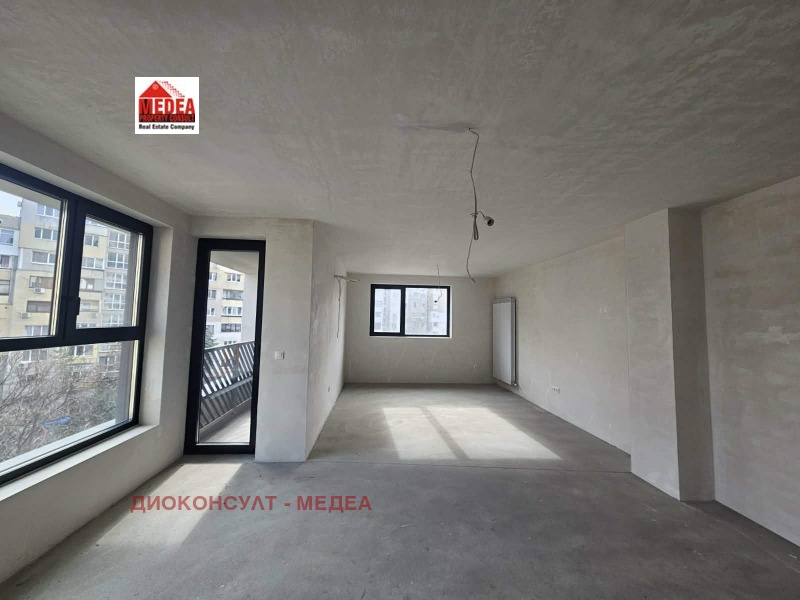 Продава 3-СТАЕН, гр. София, Център, снимка 2 - Апартаменти - 53158210