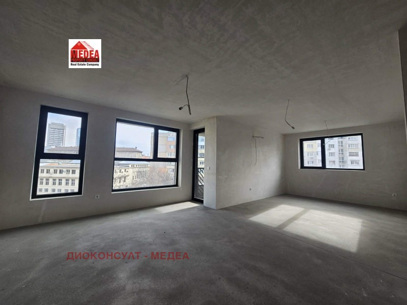 Продава 3-СТАЕН, гр. София, Център