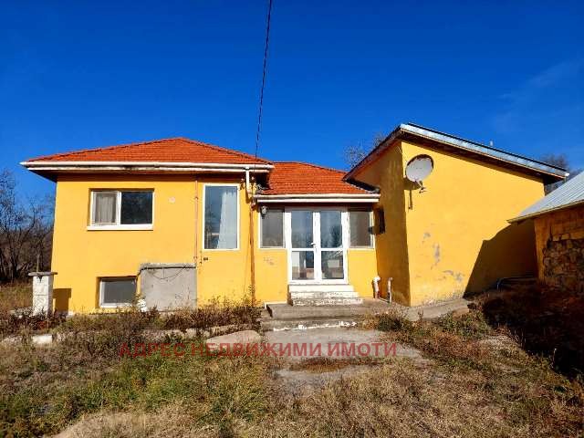 Продава  Къща област Стара Загора , с. Верен , 64 кв.м | 47250569