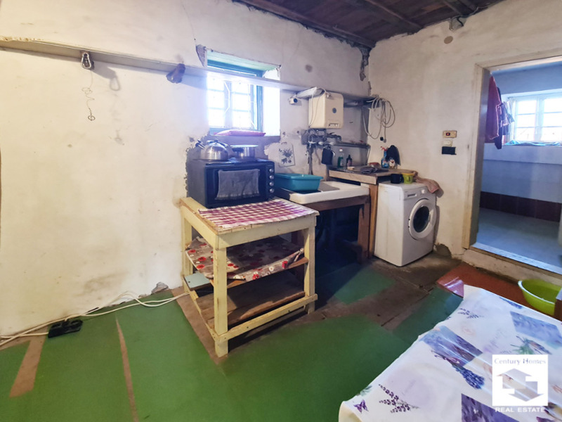 Продава КЪЩА, с. Куцина, област Велико Търново, снимка 5 - Къщи - 53163906