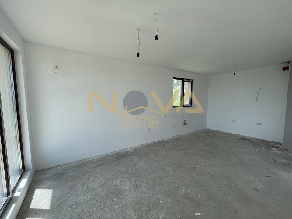 Продава КЪЩА, гр. Варна, м-т Акчелар, снимка 4 - Къщи - 54228683